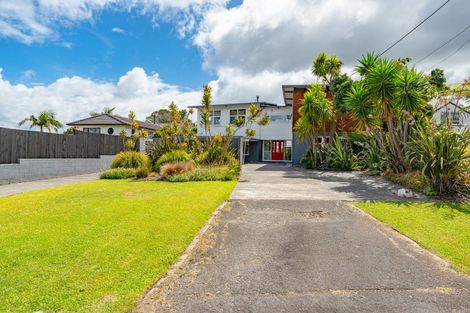 Photo of property in 4 Range Road, Swanson, Auckland, 0816