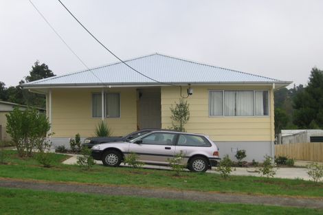 Photo of property in 22 Norman Road, Titirangi, Auckland, 0604