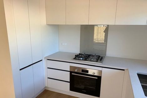Photo of property in 35u2 Heath Street, Saint Andrews, Hamilton, 3200