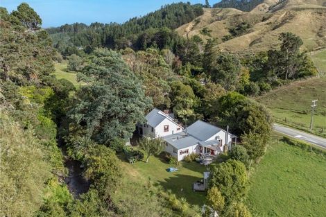 Photo of property in 83 Mangaone North Road, Hautere, Otaki, 5582