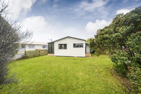 Photo of property in 6 Purnell Place, Marton, 4710