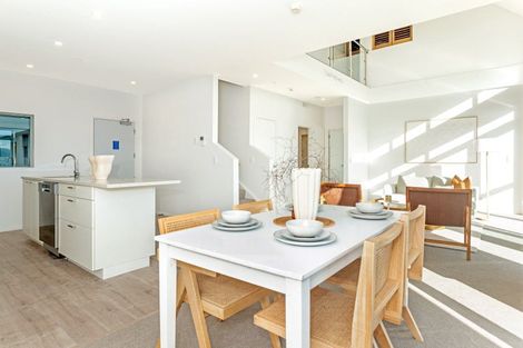 Photo of property in 3/4 Reads Quay, Gisborne, 4010