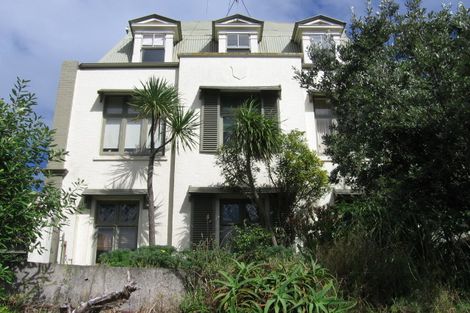 Photo of property in 16b Hadfield Terrace, Kelburn, Wellington, 6012