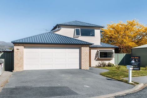 Photo of property in 1 Down Street, Cromwell, 9310