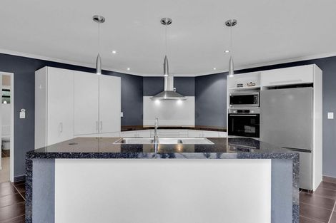 Photo of property in 48 Wiltshire Drive, Huntington, Hamilton, 3210