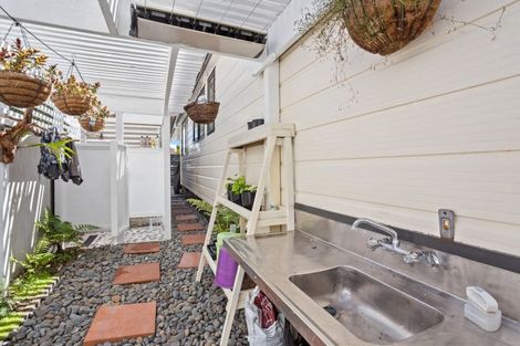 Photo of property in 23 Vista Paku, Pauanui, Hikuai, 3579