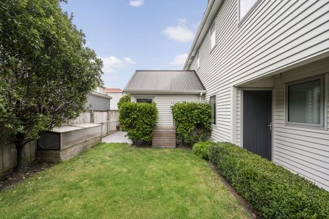 Photo of property in 36u9 Dee Street, Island Bay, Wellington, 6023
