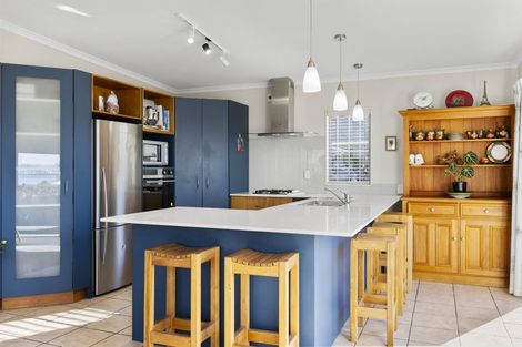 Photo of property in 718 Acacia Bay Road, Acacia Bay, Taupo, 3330