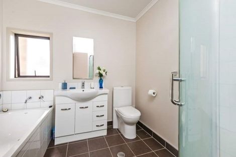 Photo of property in St Claire Village, 9/172 Mcleod Road, Te Atatu South, Auckland, 0610