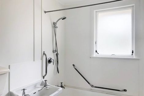 Photo of property in 7 Armstrong Place, Gonville, Whanganui, 4501