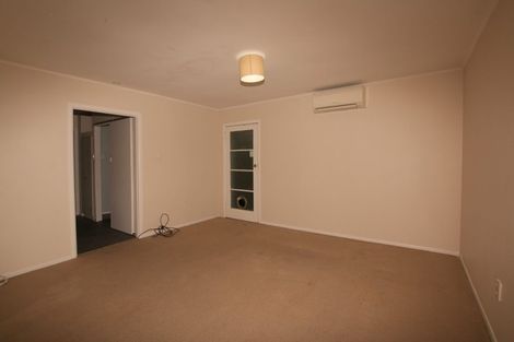 Photo of property in 41 Derwent Crescent, Titirangi, Auckland, 0604