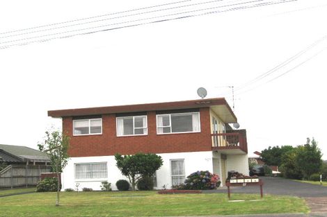 Photo of property in 2/87 Ocean View Road, Hillcrest, Auckland, 0627