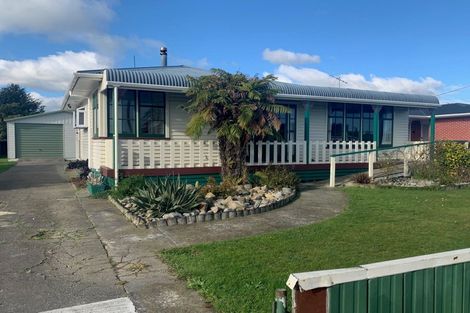 Photo of property in 16 Bartholomew Road, Levin, 5510