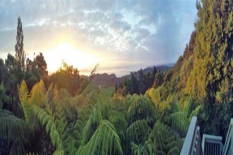 Photo of property in 274 Shaw Road, Titirangi, Auckland, 0604