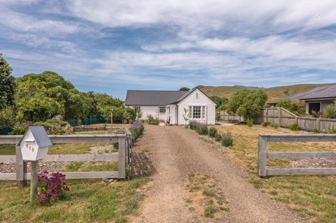 Photo of property in 113 Poranui Beach Road, Little River, 7591