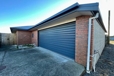 Photo of property in 98 Springs Road, Hornby, Christchurch, 8042