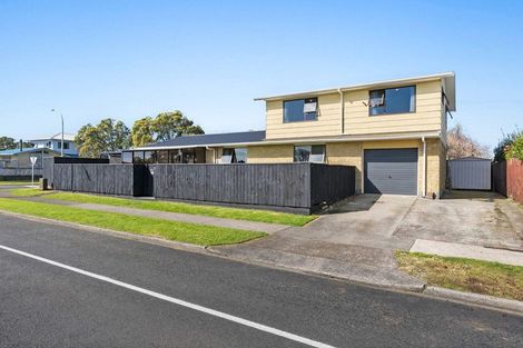 Photo of property in 10 Dillon Drive, Bell Block, New Plymouth, 4312