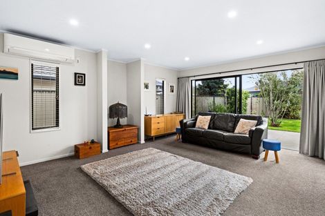 Photo of property in 27 Pinotage Drive, Greenmeadows, Napier, 4112