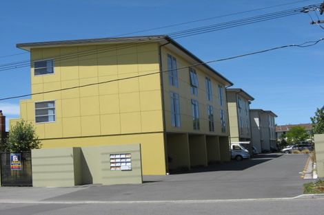 Photo of property in 3/54 Champion Street, Edgeware, Christchurch, 8013