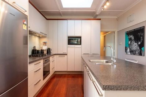 Photo of property in 25 Rangoon Street, Khandallah, Wellington, 6035