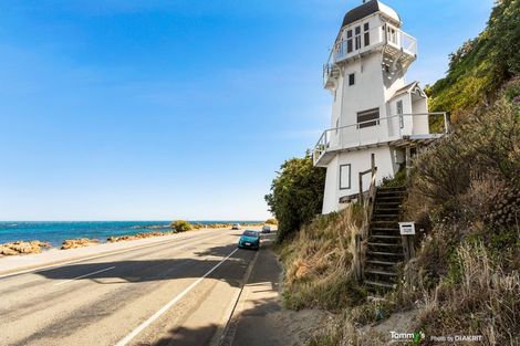 Photo of property in 326 The Esplanade, Island Bay, Wellington, 6023