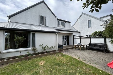 Photo of property in 2/144a Yaldhurst Road, Sockburn, Christchurch, 8042