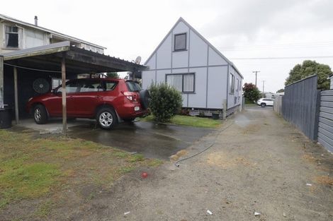 Photo of property in 23 Manuka Street, Castlecliff, Whanganui, 4501