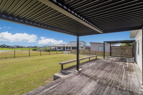Photo of property in 149 Rangiora Crescent, Matarangi, Whitianga, 3592
