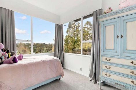 Photo of property in 79b Verbena Road, Birkdale, Auckland, 0626