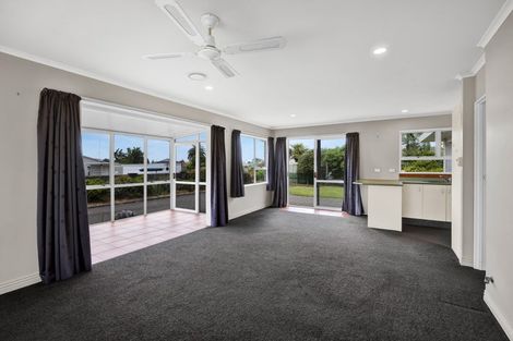 Photo of property in 9a Miro Street, Merrilands, New Plymouth, 4312