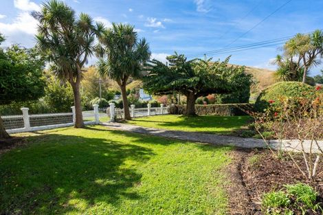 Photo of property in 28 Harrington Street, Lawrence, 9532