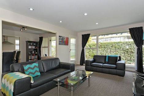 Photo of property in 2/12 Halton Street, Strowan, Christchurch, 8052