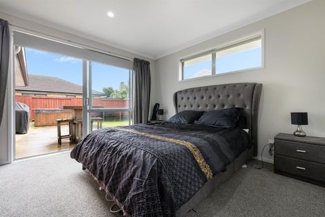Photo of property in 25 Livingstone Drive, Papamoa Beach, Papamoa, 3118