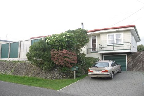 Photo of property in 126 Renown Road, Raumati South, Paraparaumu, 5032