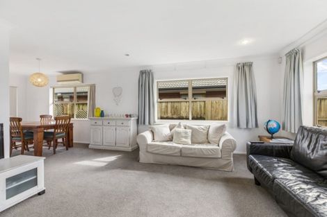 Photo of property in 36 Oreti Crescent, Papamoa Beach, Papamoa, 3118