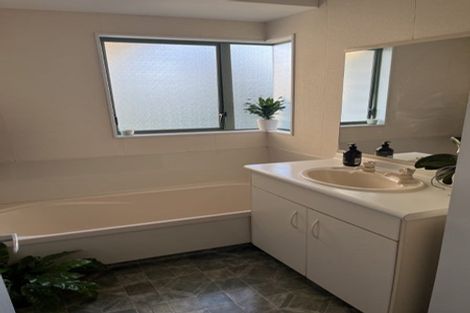 Photo of property in 14 Gill Road, Bay View, Napier, 4104