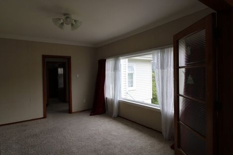 Photo of property in 22 Duncan Street, Tawa, Wellington, 5028