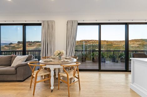 Photo of property in 37 Schooner Drive, Whitby, Porirua, 5024