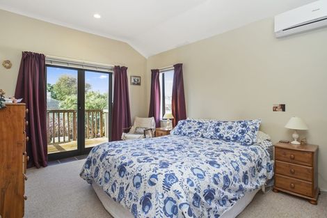 Photo of property in 18 Secoia Crescent, Mangere, Auckland, 2022