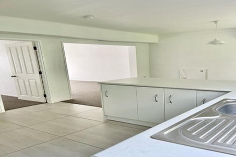 Photo of property in 1/12 Rugby Road, Birkenhead, Auckland, 0626