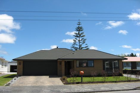 Photo of property in 172 Derby Street, Westport, 7825