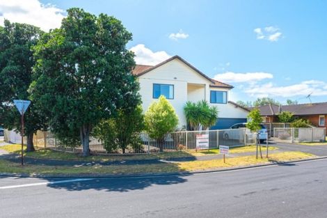 Photo of property in 6 Tussock Avenue, Mangere, Auckland, 2022
