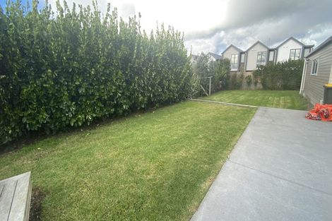 Photo of property in 5 Brookfield Road, Te Atatu Peninsula, Auckland, 0610