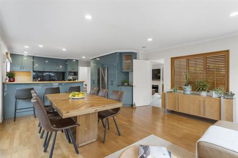 Photo of property in 31a Oakwood Grove, Eastern Beach, Auckland, 2012