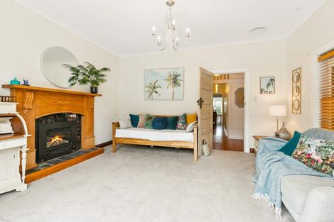 Photo of property in 159 Queens Drive, Lyall Bay, Wellington, 6022