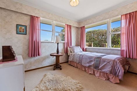 Photo of property in 198 Tasman Street, Opunake, 4616