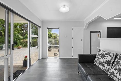 Photo of property in 14 Peace Avenue, Moturoa, New Plymouth, 4310