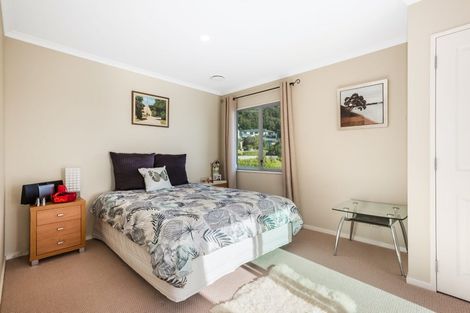 Photo of property in 24 The Layline, Whitby, Porirua, 5024