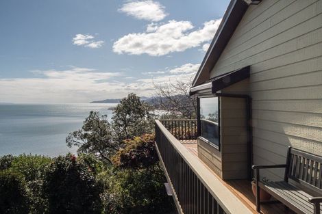 Photo of property in 17 Adams Road, Thornton Bay, Thames, 3575