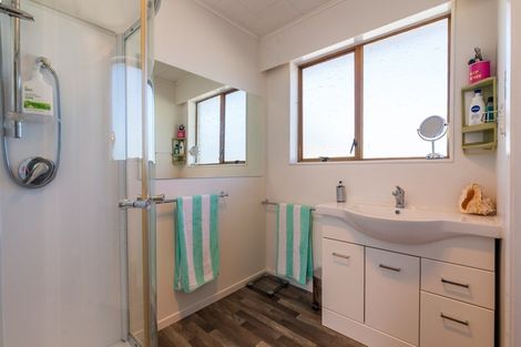Photo of property in 159 Waikawa Road, Picton, 7220